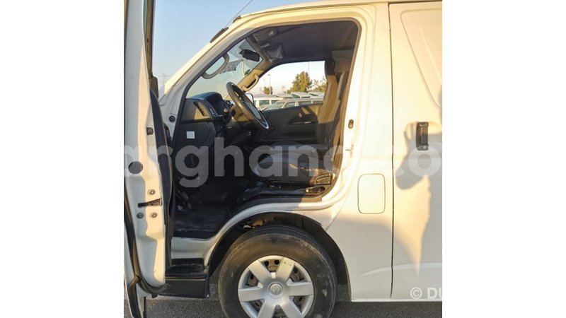 Big with watermark toyota hiace ashanti import dubai 42210