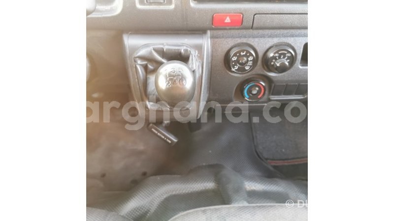 Big with watermark toyota hiace ashanti import dubai 42210