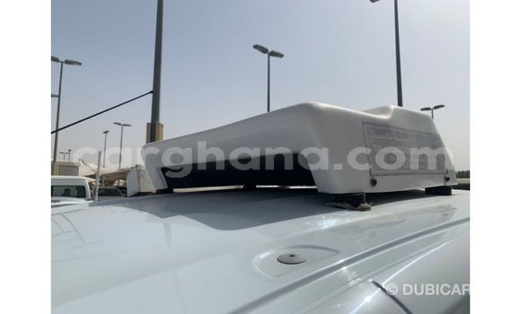 Ra Imported Renault 6 funfun Ọkọ̀ in Import - Dubai ni Ashanti Ra Imported Renault 6 funfun Ọkọ̀ in Import - Dubai ni Ashanti