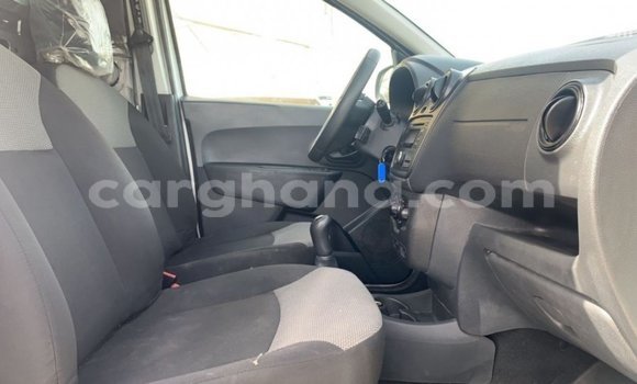 Ra Imported Renault 6 funfun Ọkọ̀ in Import - Dubai ni Ashanti Ra Imported Renault 6 funfun Ọkọ̀ in Import - Dubai ni Ashanti