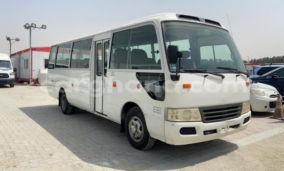 Ra Imported Toyota Coaster funfun Ọkọ̀ in Import - Dubai ni Ashanti Ra Imported Toyota Coaster funfun Ọkọ̀ in Import - Dubai ni Ashanti