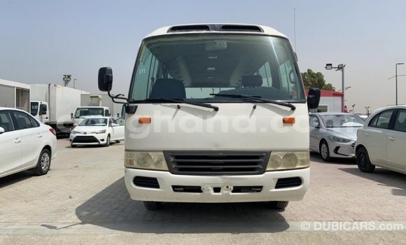 Ra Imported Toyota Coaster funfun Ọkọ̀ in Import - Dubai ni Ashanti Ra Imported Toyota Coaster funfun Ọkọ̀ in Import - Dubai ni Ashanti