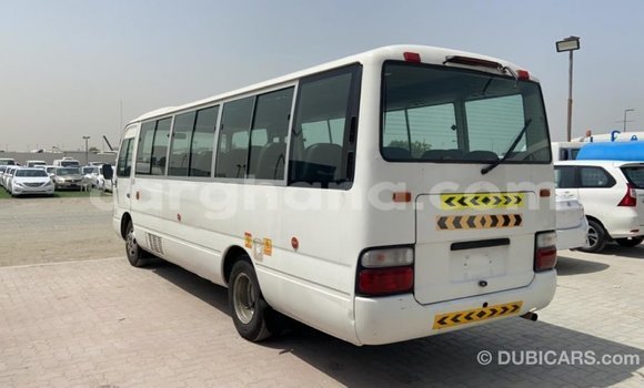 Ra Imported Toyota Coaster funfun Ọkọ̀ in Import - Dubai ni Ashanti Ra Imported Toyota Coaster funfun Ọkọ̀ in Import - Dubai ni Ashanti