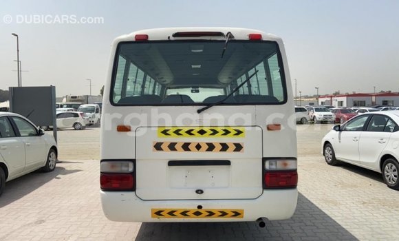 Ra Imported Toyota Coaster funfun Ọkọ̀ in Import - Dubai ni Ashanti Ra Imported Toyota Coaster funfun Ọkọ̀ in Import - Dubai ni Ashanti