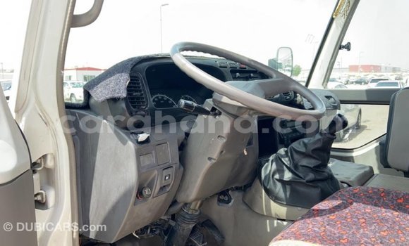 Ra Imported Toyota Coaster funfun Ọkọ̀ in Import - Dubai ni Ashanti Ra Imported Toyota Coaster funfun Ọkọ̀ in Import - Dubai ni Ashanti