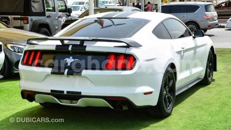 Big with watermark ford mustang ashanti import dubai 42213