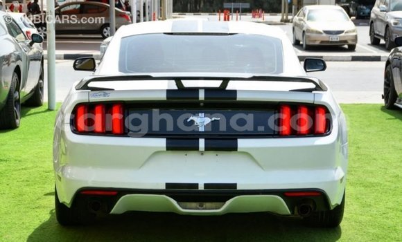 Ra Imported Ford Mustang funfun Ọkọ̀ in Import - Dubai ni Ashanti Ra Imported Ford Mustang funfun Ọkọ̀ in Import - Dubai ni Ashanti