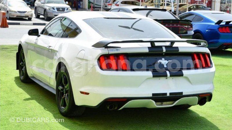 Big with watermark ford mustang ashanti import dubai 42213