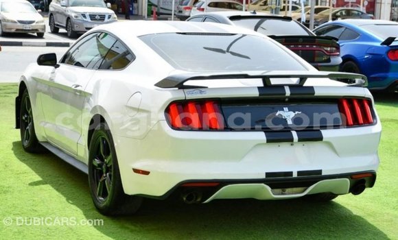 Ra Imported Ford Mustang funfun Ọkọ̀ in Import - Dubai ni Ashanti Ra Imported Ford Mustang funfun Ọkọ̀ in Import - Dubai ni Ashanti