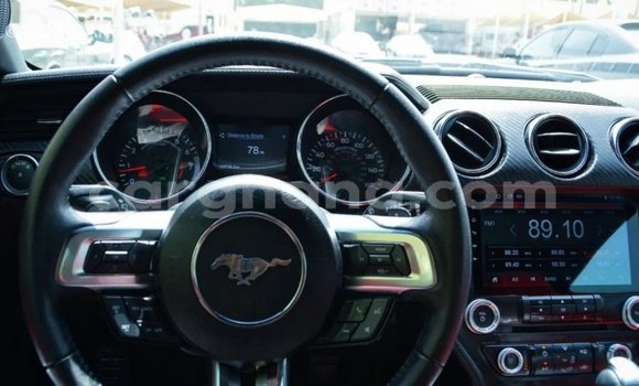 Ra Imported Ford Mustang funfun Ọkọ̀ in Import - Dubai ni Ashanti Ra Imported Ford Mustang funfun Ọkọ̀ in Import - Dubai ni Ashanti