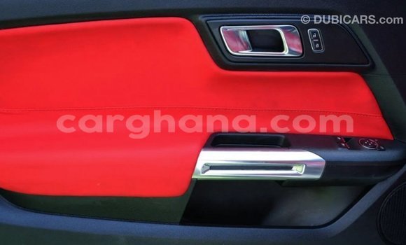 Ra Imported Ford Mustang funfun Ọkọ̀ in Import - Dubai ni Ashanti Ra Imported Ford Mustang funfun Ọkọ̀ in Import - Dubai ni Ashanti