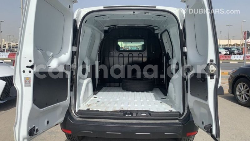 Big with watermark renault 6 ashanti import dubai 42215