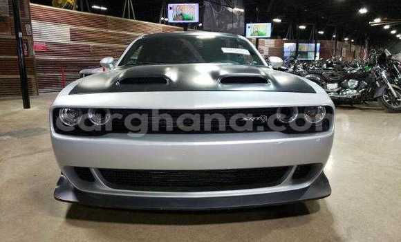 Ra Àlòkù Dodge Challenger Silver Ọkọ̀ in Accra ni Greater Accra