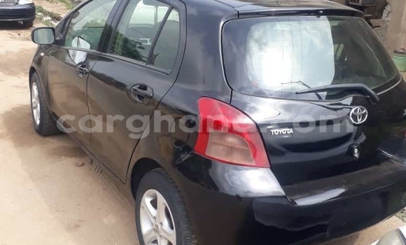 Sayi Na hannu Toyota Yaris Blue Mota in Sekondi–Takoradi Metropolitan a Yamma