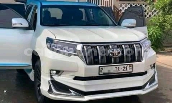 Buy Used Toyota Land Cruiser Prado White Car in Accra in Greater Accra