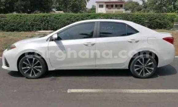 Buy Used Toyota Corolla White Car in Accra in Greater Accra Buy Used Toyota Corolla White Car in Accra in Greater Accra