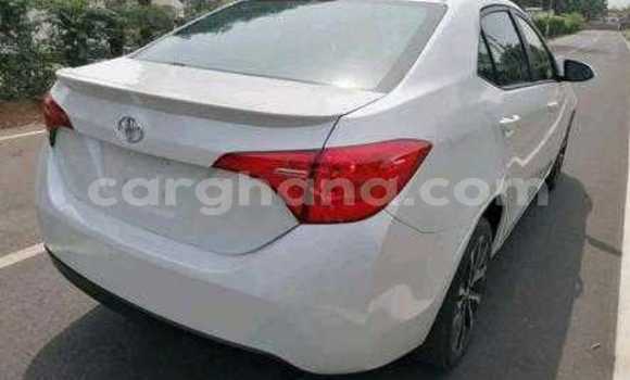 Buy Used Toyota Corolla White Car in Accra in Greater Accra Buy Used Toyota Corolla White Car in Accra in Greater Accra