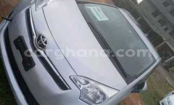 Ra Àlòkù Toyota Ractis Silver Ọkọ̀ in Accra ni Greater Accra