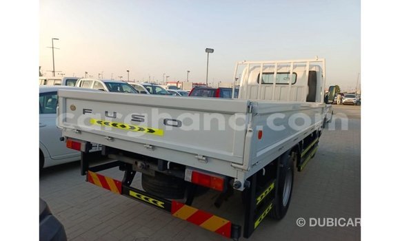 Ra Imported Mitsubishi i funfun Ọkọ̀ in Import - Dubai ni Ashanti Ra Imported Mitsubishi i funfun Ọkọ̀ in Import - Dubai ni Ashanti