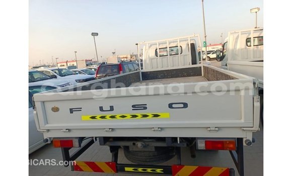 Ra Imported Mitsubishi i funfun Ọkọ̀ in Import - Dubai ni Ashanti Ra Imported Mitsubishi i funfun Ọkọ̀ in Import - Dubai ni Ashanti