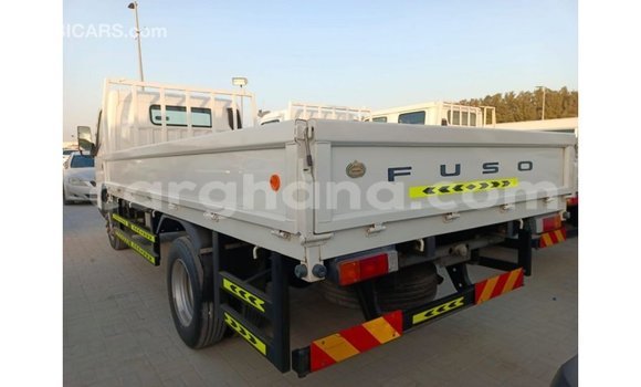 Ra Imported Mitsubishi i funfun Ọkọ̀ in Import - Dubai ni Ashanti Ra Imported Mitsubishi i funfun Ọkọ̀ in Import - Dubai ni Ashanti