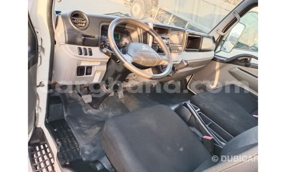 Ra Imported Mitsubishi i funfun Ọkọ̀ in Import - Dubai ni Ashanti Ra Imported Mitsubishi i funfun Ọkọ̀ in Import - Dubai ni Ashanti