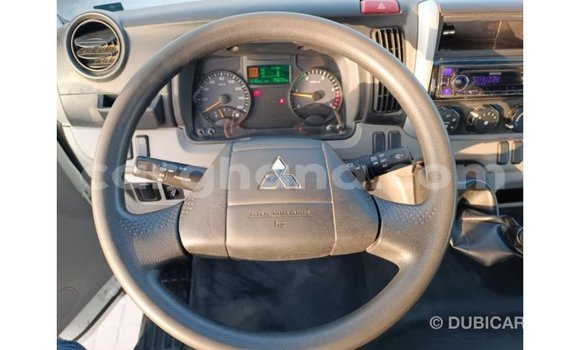 Ra Imported Mitsubishi i funfun Ọkọ̀ in Import - Dubai ni Ashanti Ra Imported Mitsubishi i funfun Ọkọ̀ in Import - Dubai ni Ashanti