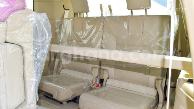 Big with watermark toyota land cruiser ashanti import dubai 42275