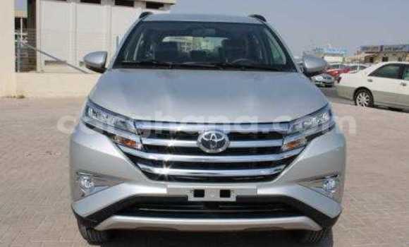 Ra Àlòkù Toyota Rush Silver Ọkọ̀ in Accra ni Greater Accra