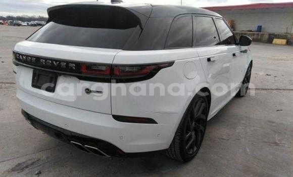 Sayi Na hannu Land Rover Range Rover Velar White Mota in Accra a Greater Accra Sayi Na hannu Land Rover Range Rover Velar White Mota in Accra a Greater Accra