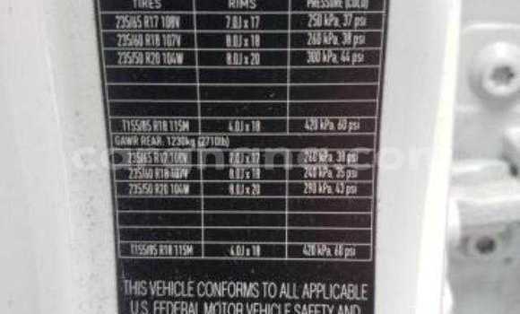 Buy Used Land Rover Range Rover White Car in Accra in Greater Accra Buy Used Land Rover Range Rover White Car in Accra in Greater Accra