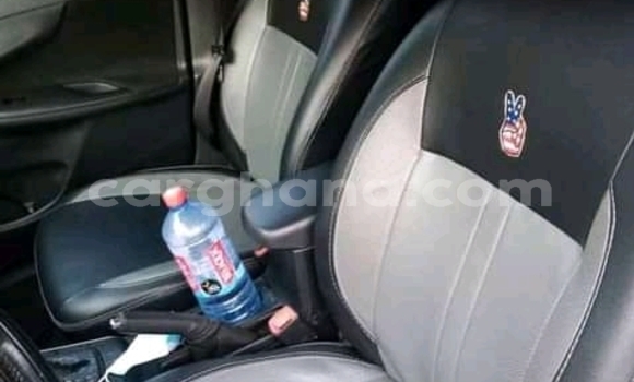 Sayi Na hannu Toyota Corolla White Mota in Accra a Greater Accra Sayi Na hannu Toyota Corolla White Mota in Accra a Greater Accra