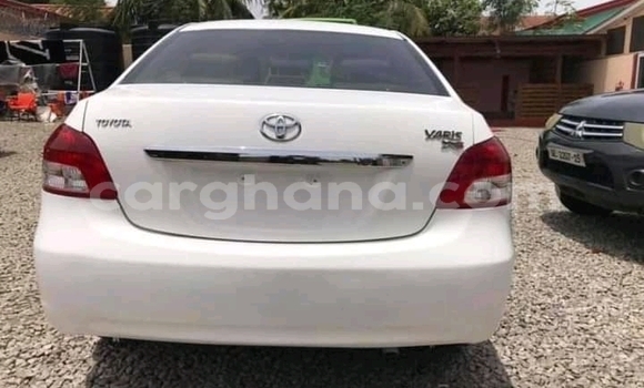 Sayi Na hannu Toyota Yaris White Mota in Accra a Greater Accra Sayi Na hannu Toyota Yaris White Mota in Accra a Greater Accra