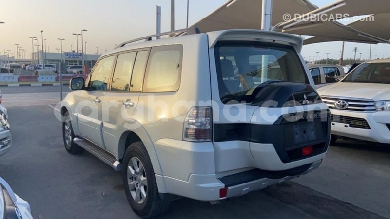 Big with watermark mitsubishi pajero ashanti import dubai 42322