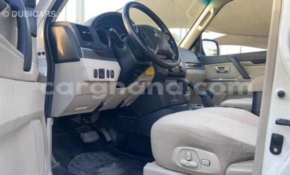 Ra Imported Mitsubishi Pajero funfun Ọkọ̀ in Import - Dubai ni Ashanti Ra Imported Mitsubishi Pajero funfun Ọkọ̀ in Import - Dubai ni Ashanti