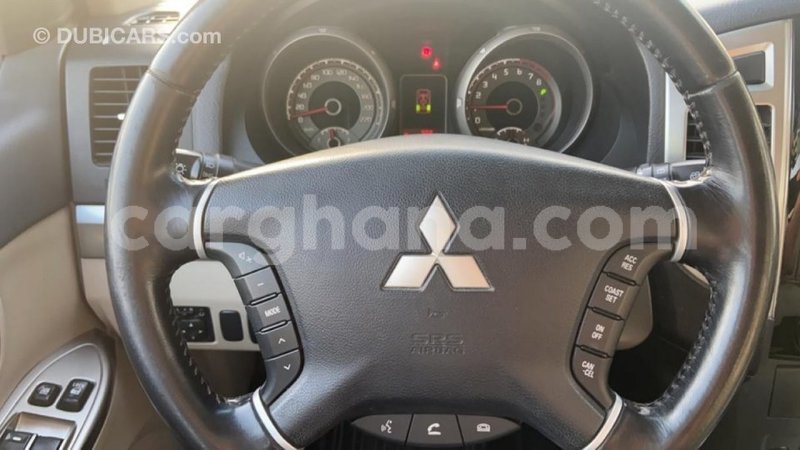 Big with watermark mitsubishi pajero ashanti import dubai 42322