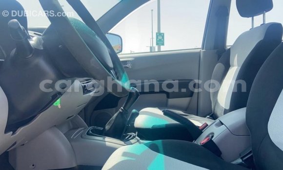 Sayi Imported Mitsubishi L200 White Mota in Import - Dubai a Ashanti Sayi Imported Mitsubishi L200 White Mota in Import - Dubai a Ashanti