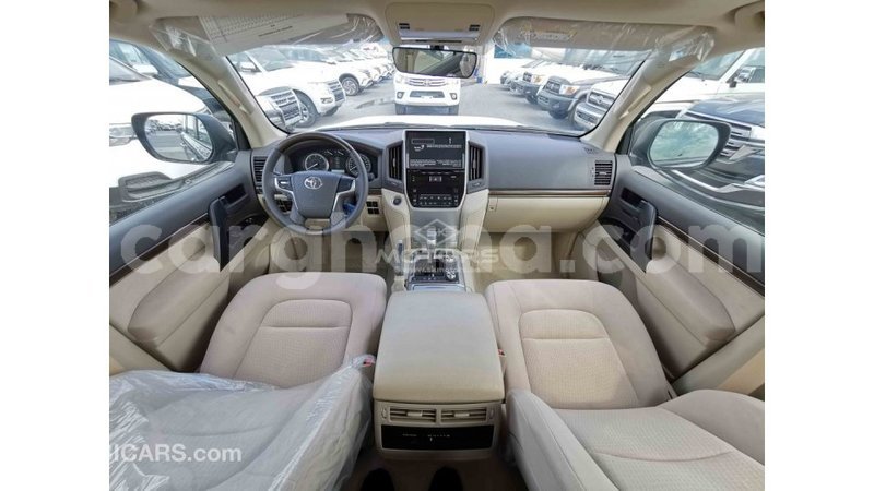 Big with watermark toyota land cruiser ashanti import dubai 42330