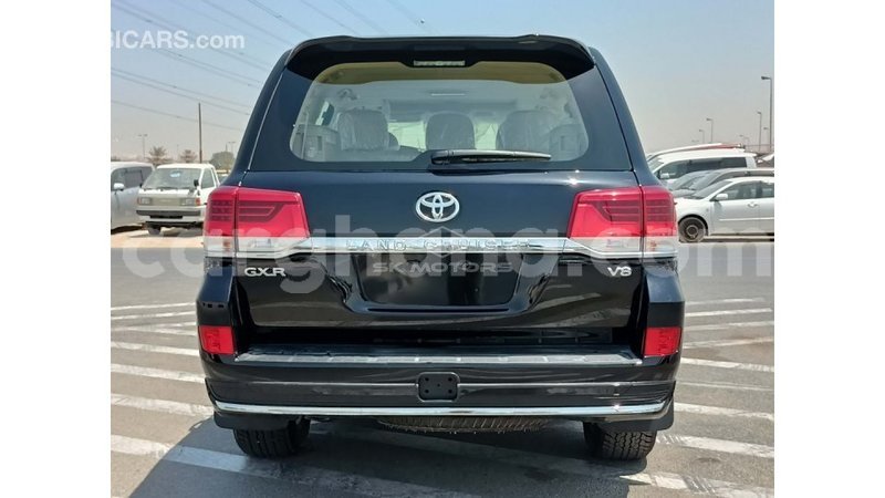 Big with watermark toyota land cruiser ashanti import dubai 42333