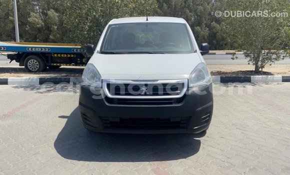 Ra Imported Peugeot Partner funfun Ọkọ̀ in Import - Dubai ni Ashanti Ra Imported Peugeot Partner funfun Ọkọ̀ in Import - Dubai ni Ashanti