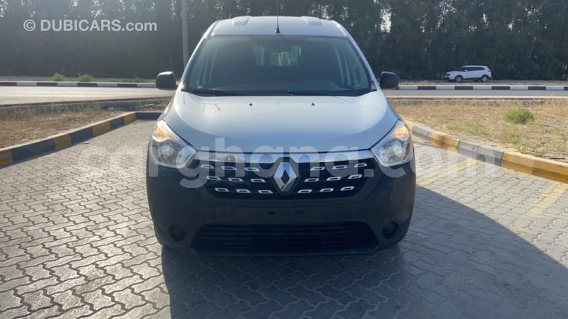 Big with watermark renault 19 ashanti import dubai 42350