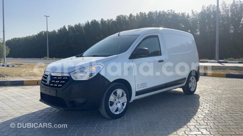 Big with watermark renault 19 ashanti import dubai 42350