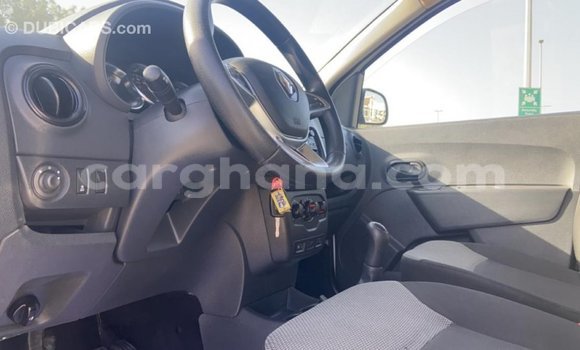 Ra Imported Renault 19 funfun Ọkọ̀ in Import - Dubai ni Ashanti Ra Imported Renault 19 funfun Ọkọ̀ in Import - Dubai ni Ashanti