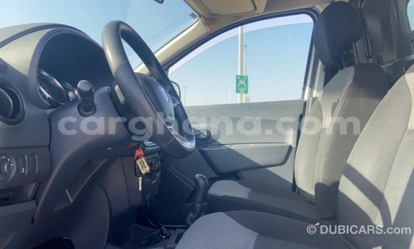 Ra Imported Renault 19 funfun Ọkọ̀ in Import - Dubai ni Ashanti Ra Imported Renault 19 funfun Ọkọ̀ in Import - Dubai ni Ashanti