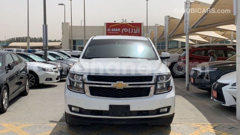 Big with watermark chevrolet tahoe ashanti import dubai 42351