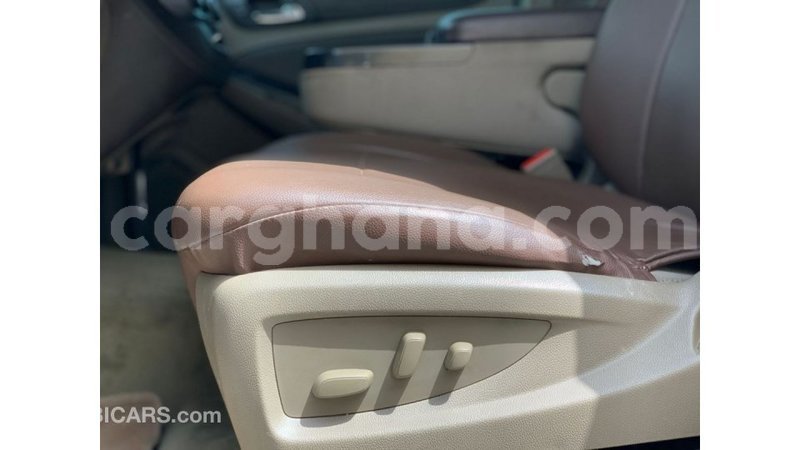 Big with watermark chevrolet tahoe ashanti import dubai 42351