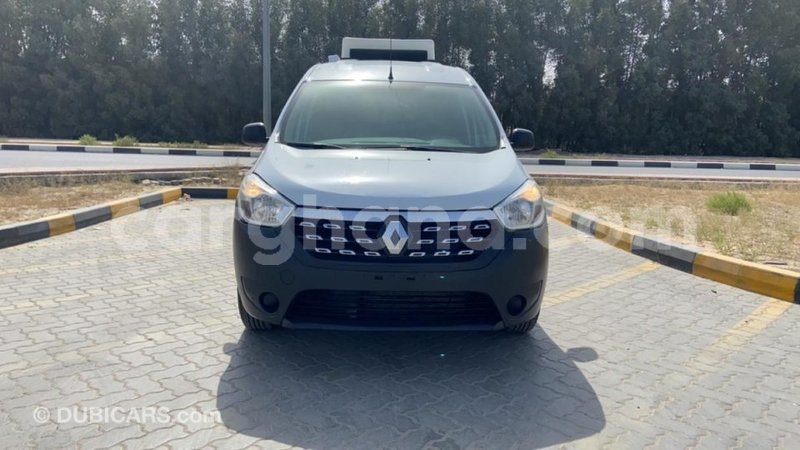 Big with watermark renault 19 ashanti import dubai 42352