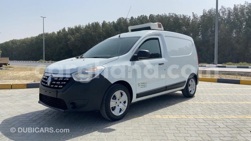 Big with watermark renault 19 ashanti import dubai 42352