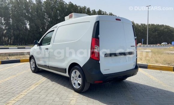 Ra Imported Renault 19 funfun Ọkọ̀ in Import - Dubai ni Ashanti Ra Imported Renault 19 funfun Ọkọ̀ in Import - Dubai ni Ashanti