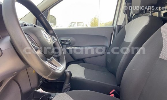 Ra Imported Renault 19 funfun Ọkọ̀ in Import - Dubai ni Ashanti Ra Imported Renault 19 funfun Ọkọ̀ in Import - Dubai ni Ashanti